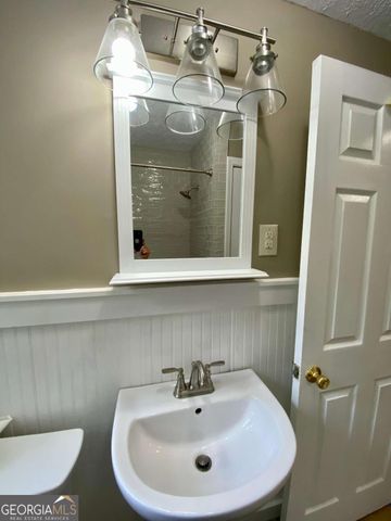164 Glenn Carrie Road, Hull, GA 30646