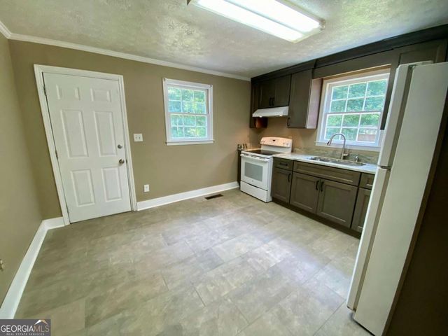 164 Glenn Carrie Road, Hull, GA 30646