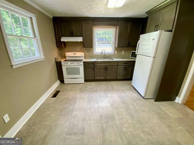 164 Glenn Carrie Road, Hull, GA 30646