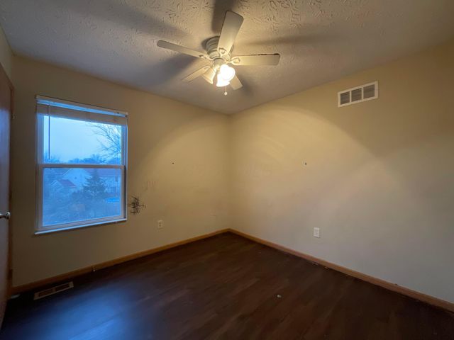 472 Greenhill Drive, Groveport, OH 43125