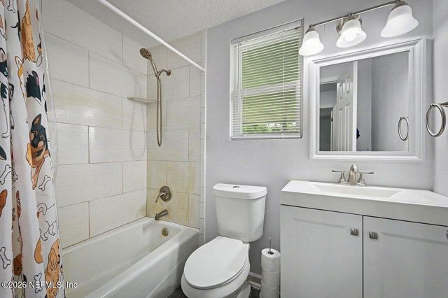 11351 W COURT Boulevard, Jacksonville, FL 32218