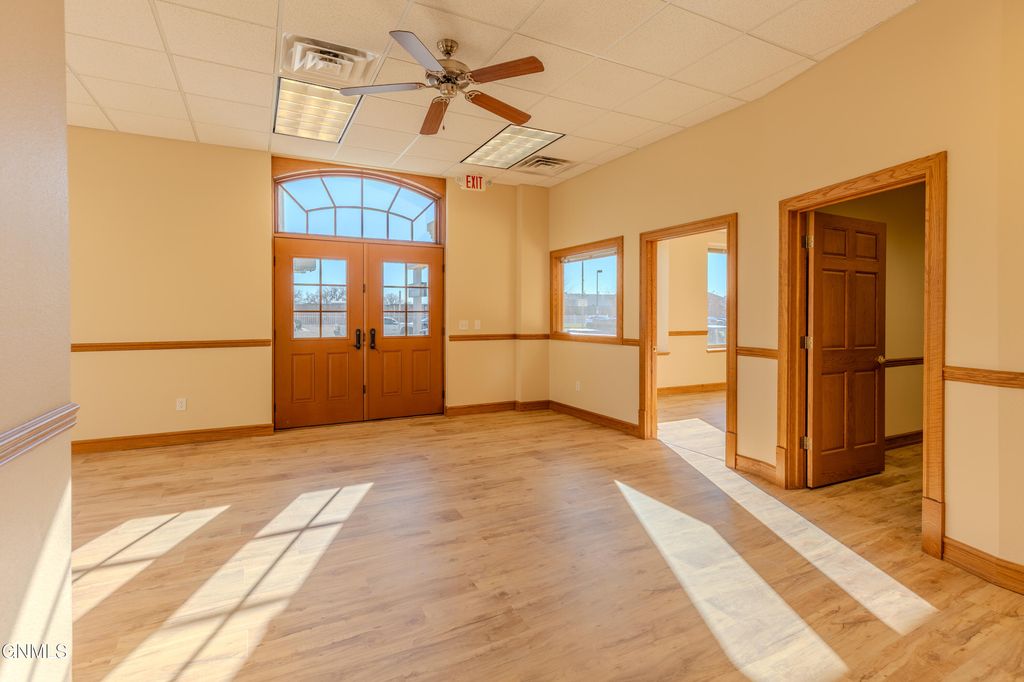 100 Main Street W, Mandan, ND 58554 photo 3