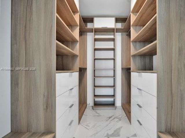 2655 Collins Ave 1911, Miami Beach, FL 33140