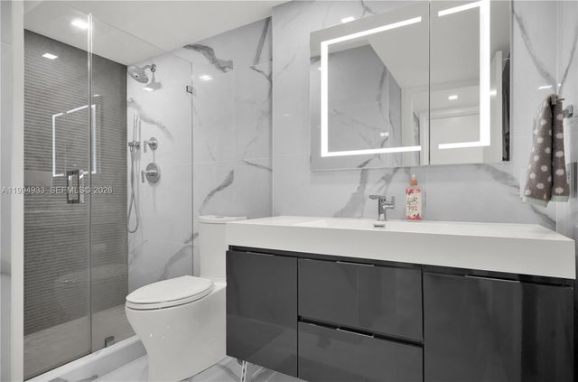 2655 Collins Ave 1911, Miami Beach, FL 33140