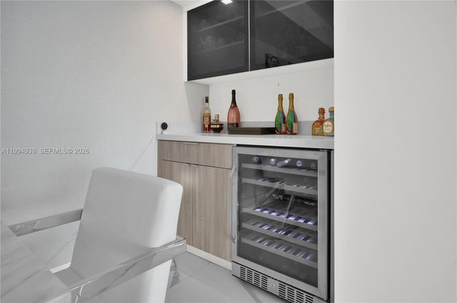 2655 Collins Ave 1911, Miami Beach, FL 33140