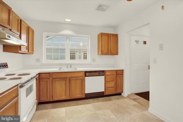 511 CAMBRIDGE COURT, Palmyra, PA 17078