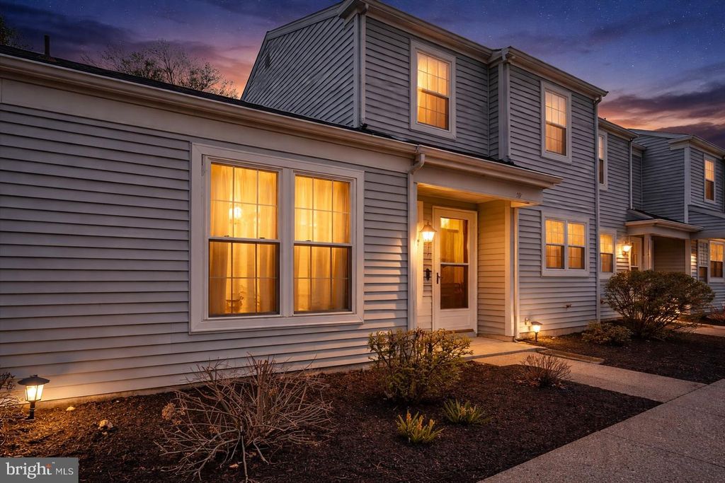 511 CAMBRIDGE COURT, Palmyra, PA 17078
