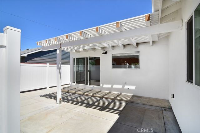 22446 Berdon Street, Woodland Hills, CA 91367