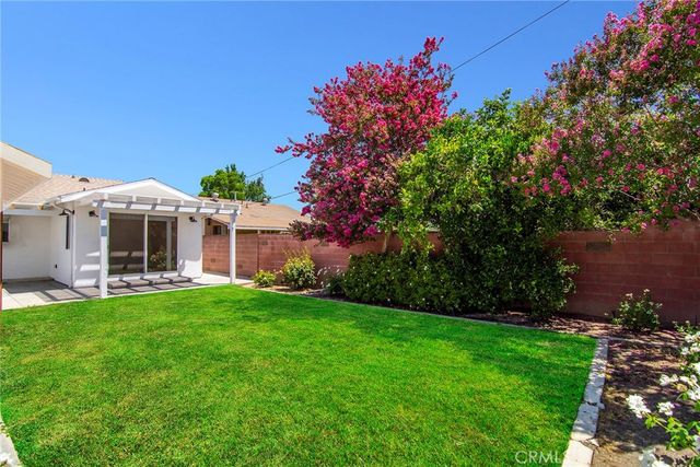 22446 Berdon Street, Woodland Hills, CA 91367