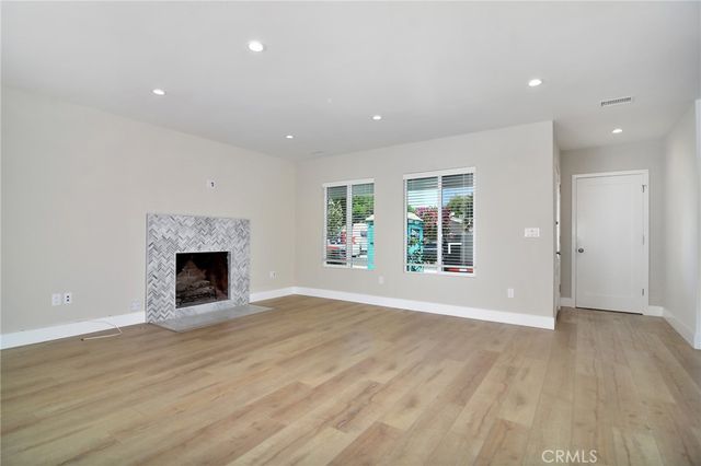22446 Berdon Street, Woodland Hills, CA 91367