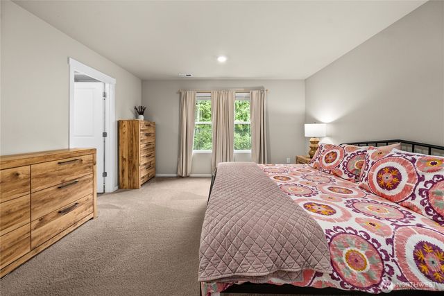 1081 SW Pendleton Way, Port Orchard, WA 98367