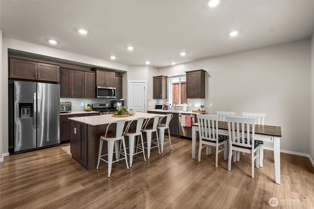 1081 SW Pendleton Way, Port Orchard, WA 98367