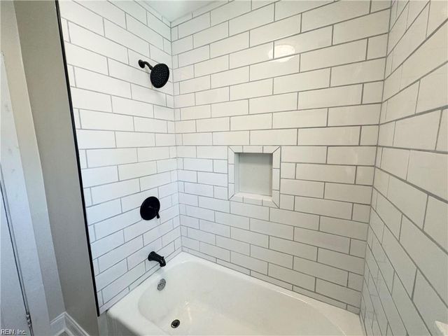 132 Ash AVE, Newport News, VA 23607