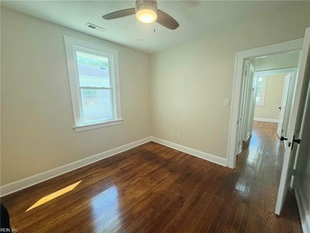 132 Ash AVE, Newport News, VA 23607