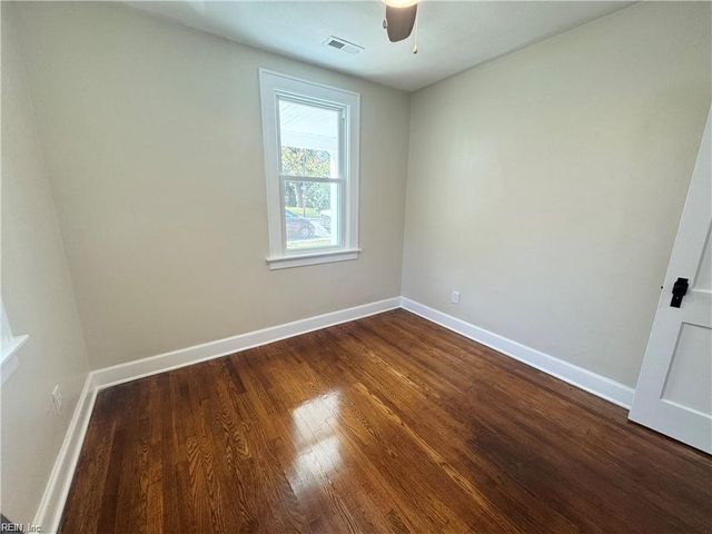 132 Ash AVE, Newport News, VA 23607