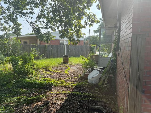 341 Keith CT, Chesapeake, VA 23325