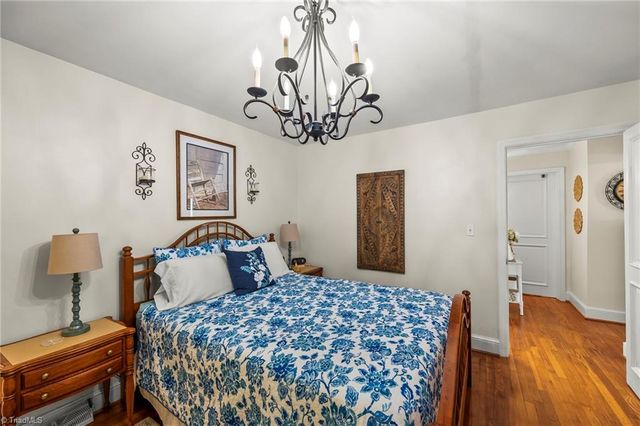 2763 Maplewood Avenue, Winston-salem, NC 27103