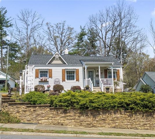 2763 Maplewood Avenue, Winston-salem, NC 27103