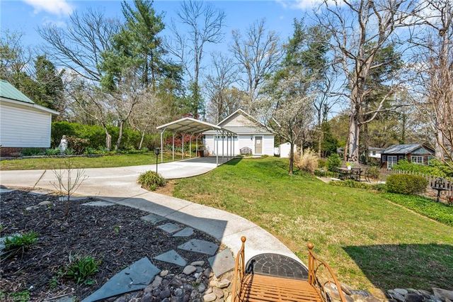 2763 Maplewood Avenue, Winston-salem, NC 27103