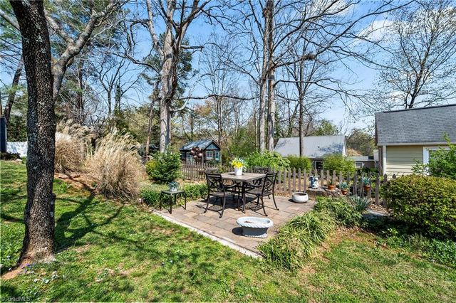 2763 Maplewood Avenue, Winston-salem, NC 27103