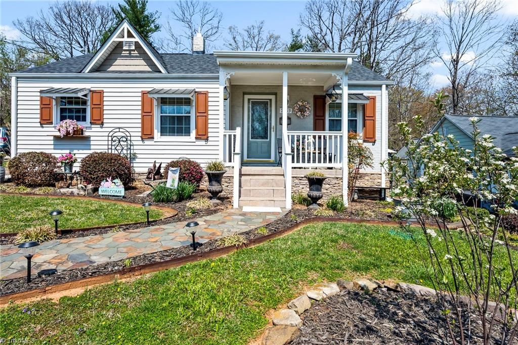 2763 Maplewood Avenue, Winston-salem, NC 27103