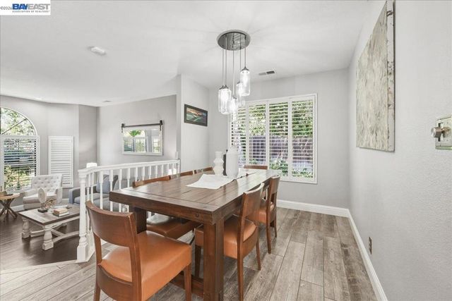 2377 College Ave, Livermore, CA 94550