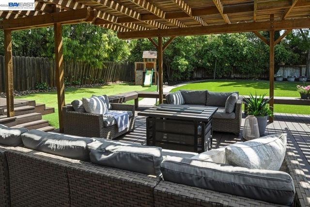 2377 College Ave, Livermore, CA 94550