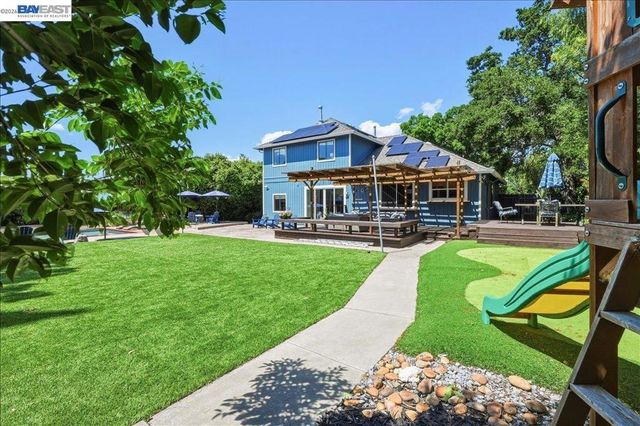 2377 College Ave, Livermore, CA 94550