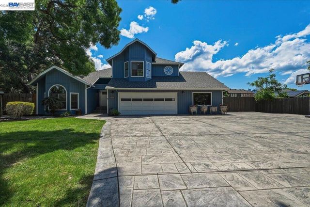 2377 College Ave, Livermore, CA 94550