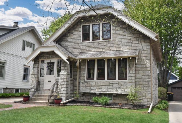 2217 71st STREET, Wauwatosa, WI 53213