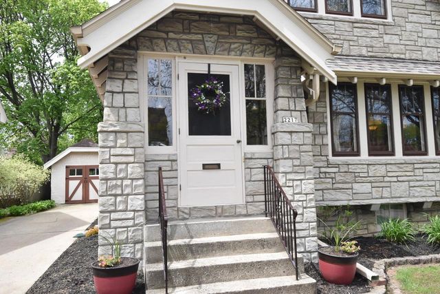 2217 71st STREET, Wauwatosa, WI 53213