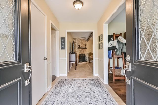 18210 Point Lookout Drive, Houston, TX 77058