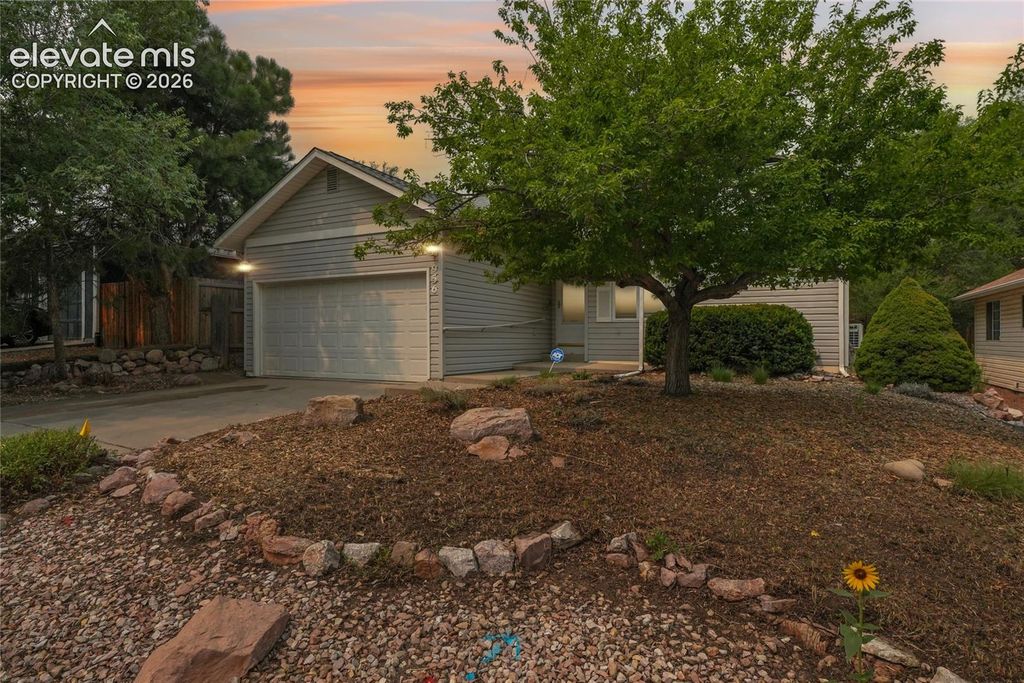 956 Columbine Avenue, Colorado Springs, CO 80904 — exterior