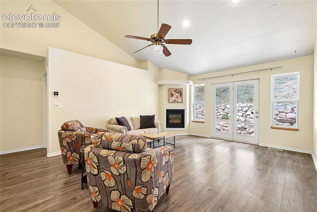 956 Columbine Avenue, Colorado Springs, CO 80904 — photo 4