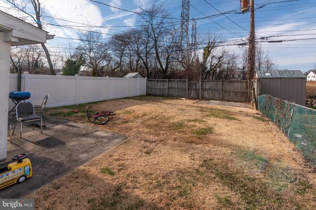 5686 UTRECHT RD, Baltimore, MD 21206