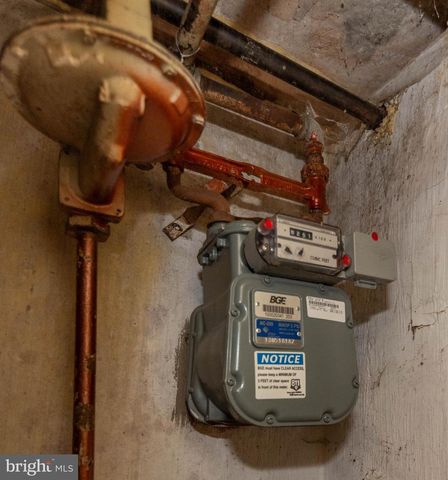 5686 UTRECHT RD, Baltimore, MD 21206