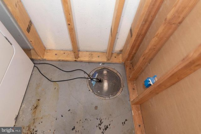 5686 UTRECHT RD, Baltimore, MD 21206