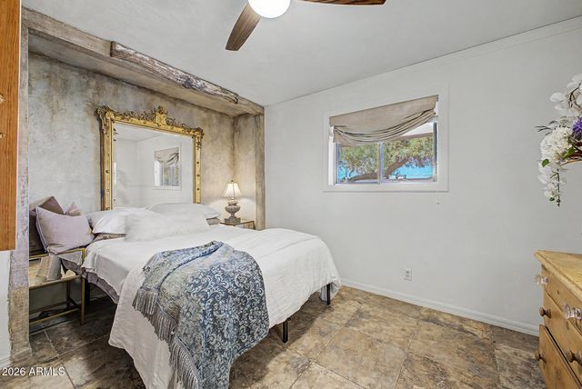 2233 N SUNSET Drive, Mesa, AZ 85215