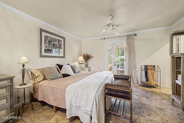 2233 N SUNSET Drive, Mesa, AZ 85215