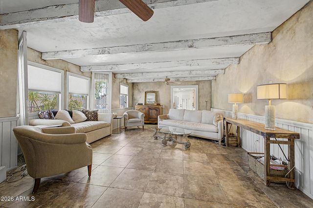2233 N SUNSET Drive, Mesa, AZ 85215