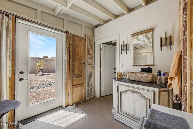 2233 N SUNSET Drive, Mesa, AZ 85215