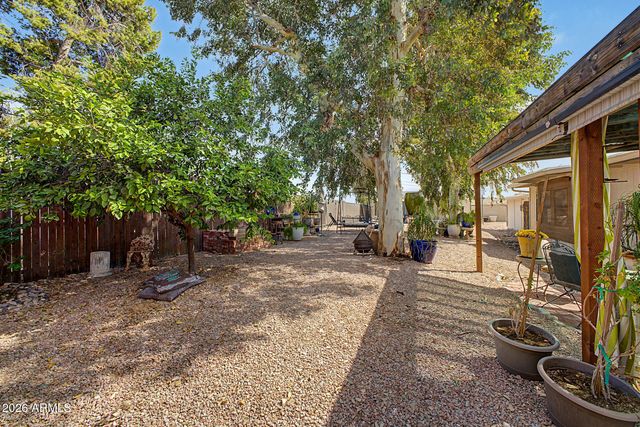 2233 N SUNSET Drive, Mesa, AZ 85215