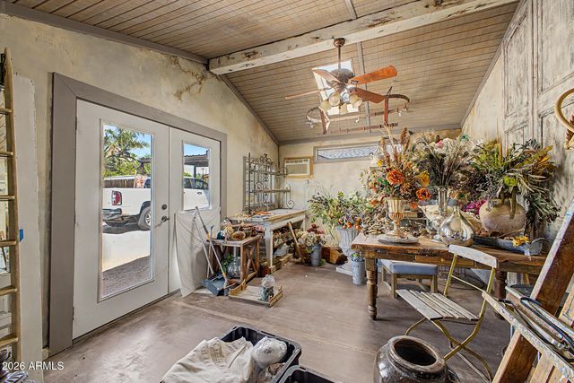 2233 N SUNSET Drive, Mesa, AZ 85215