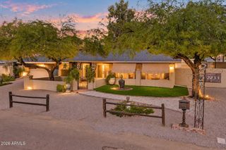 2233 N SUNSET Drive, Mesa, AZ 85215