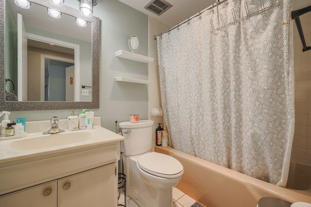 1105 N MILL Street 219, Naperville, IL 60563