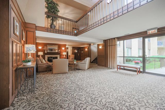 1105 N MILL Street 219, Naperville, IL 60563