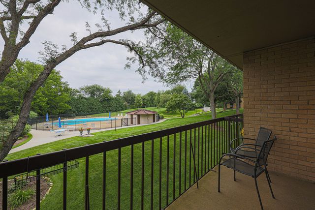 1105 N MILL Street 219, Naperville, IL 60563