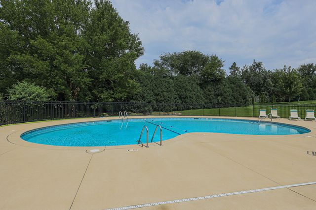 1105 N MILL Street 219, Naperville, IL 60563