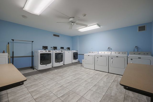 1105 N MILL Street 219, Naperville, IL 60563
