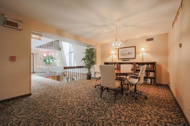 1105 N MILL Street 219, Naperville, IL 60563